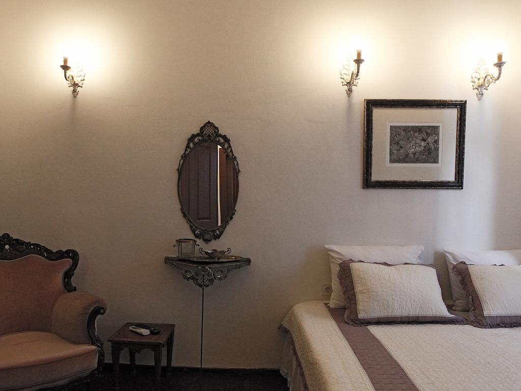 Marjolaine Hotel Ayvalı Habitación foto